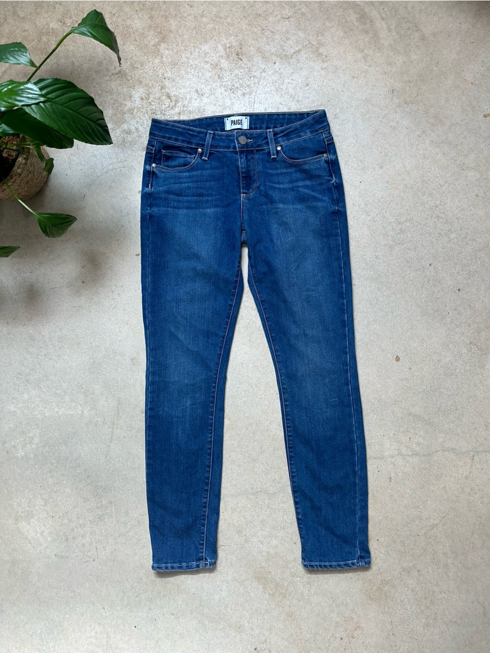 PAIGE Dark Blue Skyline Ankle Peg Jeans Women’s 26 Like New Condition